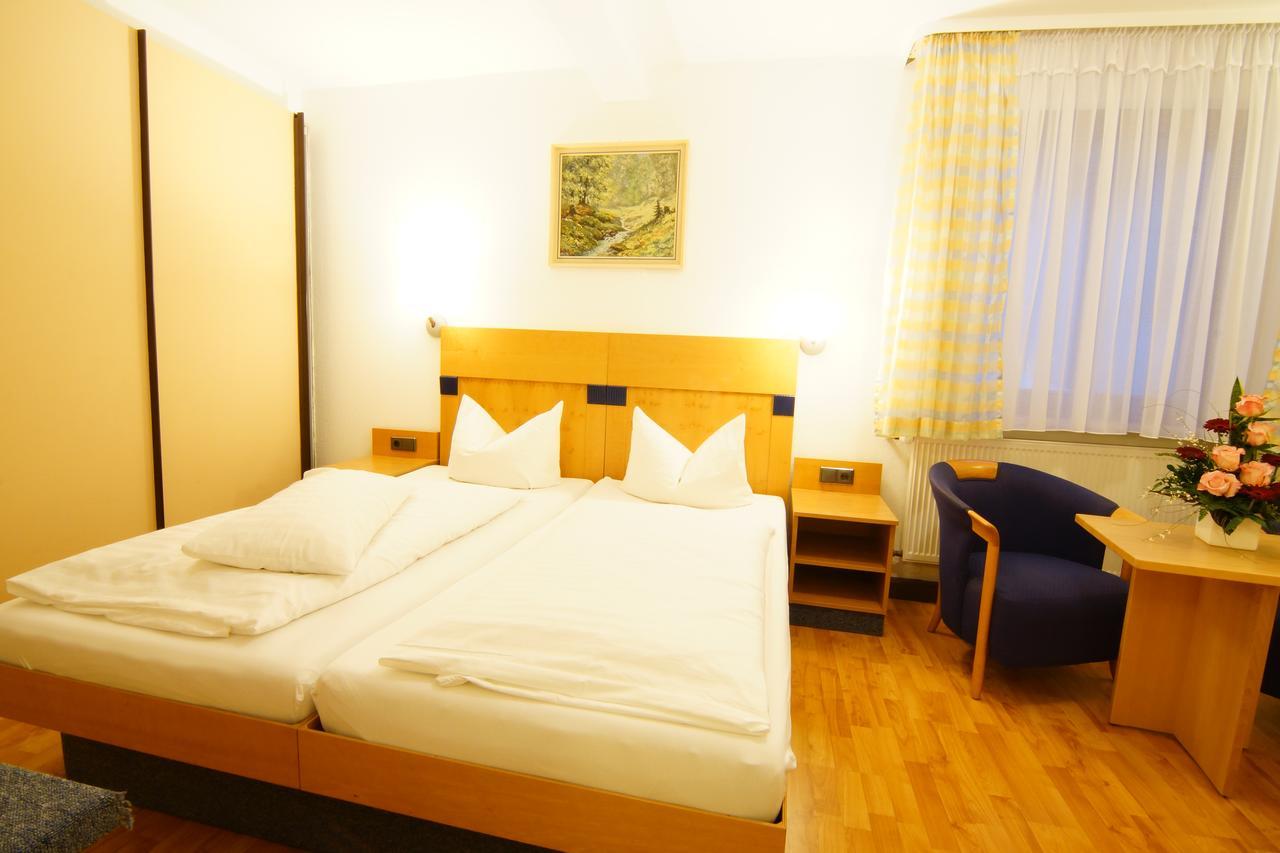 Hotel Spitzenpfeil Michelau in Oberfranken Exterior foto