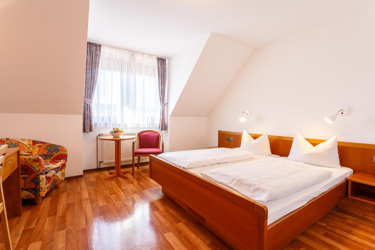 Hotel Spitzenpfeil Michelau in Oberfranken Exterior foto